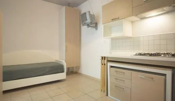 Salento Villaggio Turistico Residenza Torre Rinalda מלון דירות