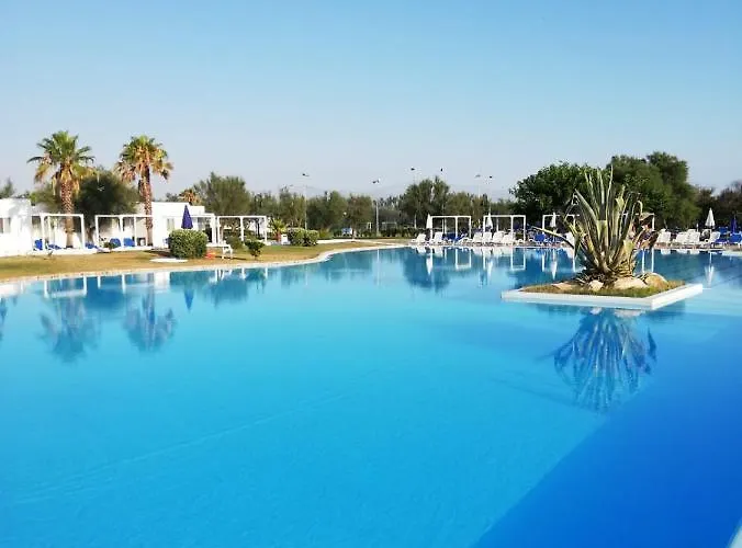 מלון דירות Salento Villaggio Turistico Residenza Torre Rinalda לצ'ה